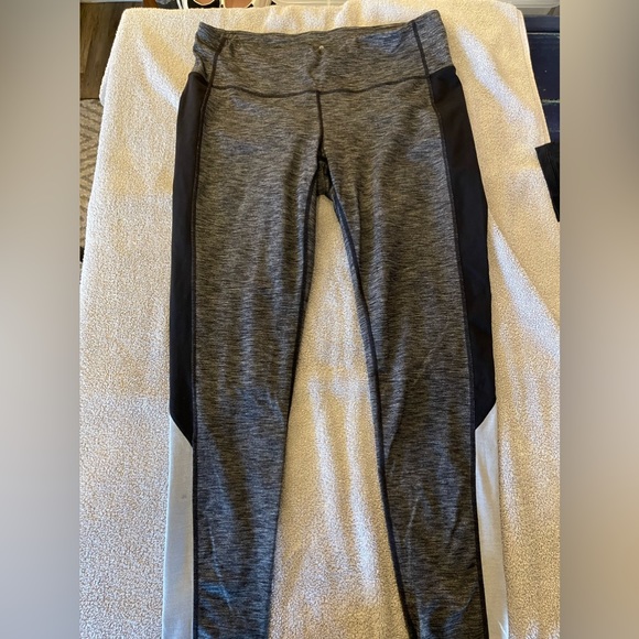Set of 5 Athleta Leggings! - Picture 6 of 13